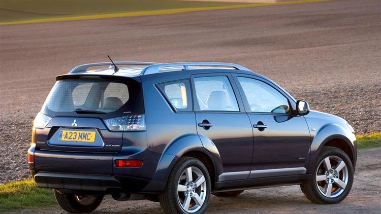 Mitsubishi Outlander 2007 2010 Used Car Review Car Review