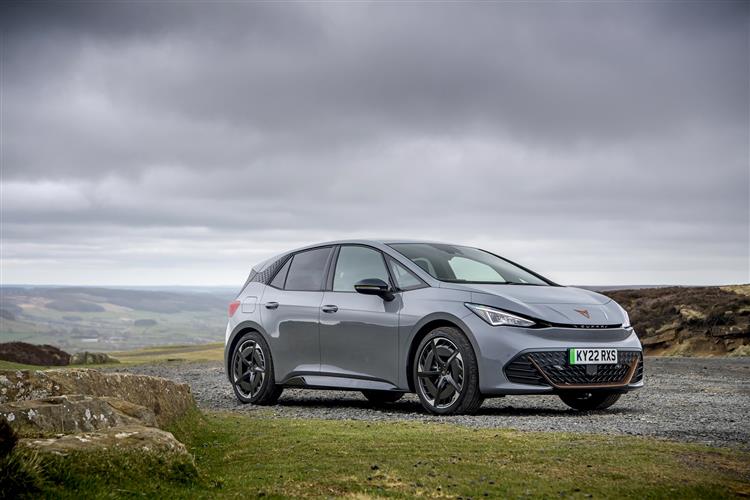 Cupra Formentor e-Hybrid: a plug-in family car with a dynamic twist