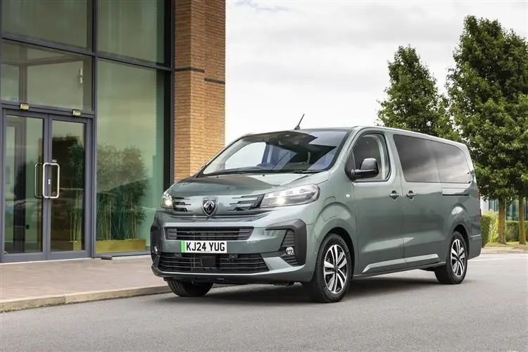 New Peugeot E-Traveller review