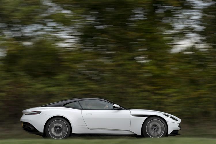 Aston Martin DB11 Volante - The return of the ultimate sports convertible GT image 13