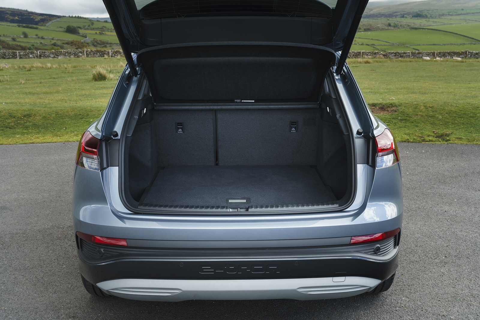 AUDI Q4 E-TRON ESTATE S Line 40 | 82 kWh [Comfort & Sound Pack]