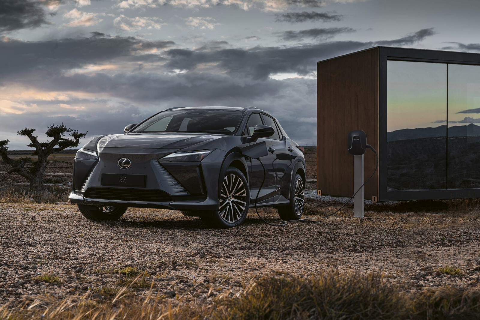 LEXUS RZ ELECTRIC ESTATE 450e 230kW Direct4 71.4 kWh 5dr Auto [Premium]