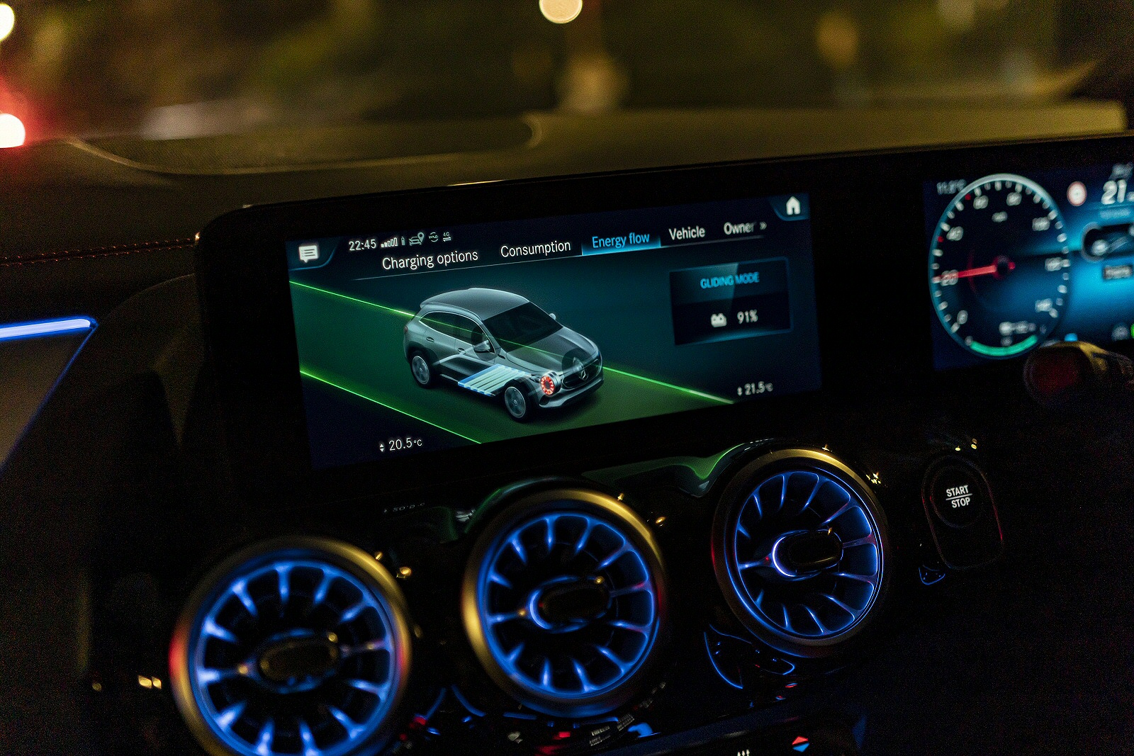 MERCEDES-BENZ EQA HATCHBACK AMG Line 300 4Matic | 67 kWh