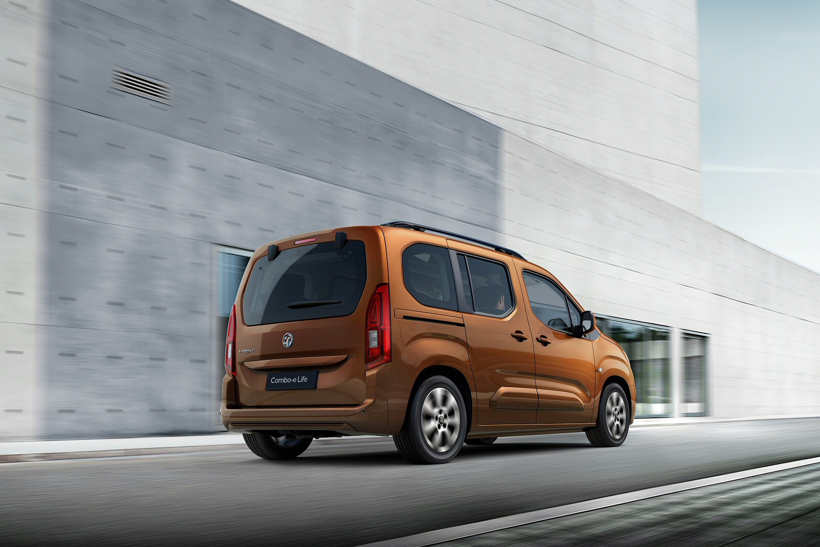 VAUXHALL COMBO LIFE ELECTRIC ESTATE 100kW SE 50kWh 5dr Auto [7 Seat] [11kWCh]