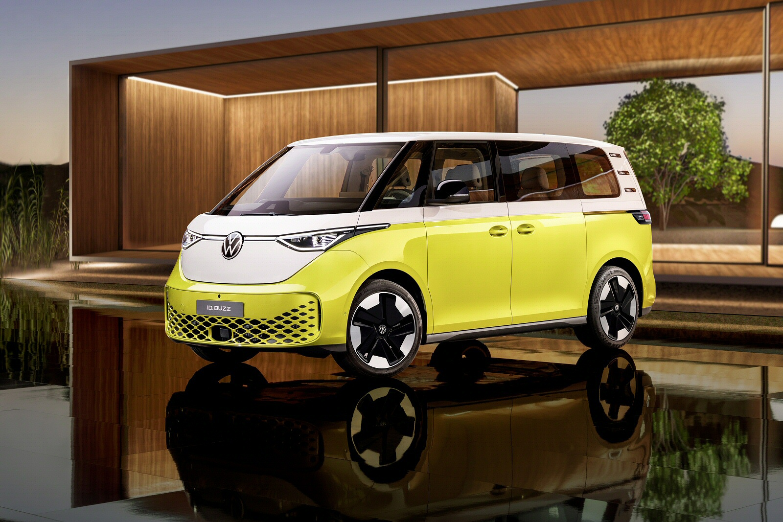 VOLKSWAGEN ID.BUZZ ESTATE 150kW Style Pro 77kWh 5dr Auto