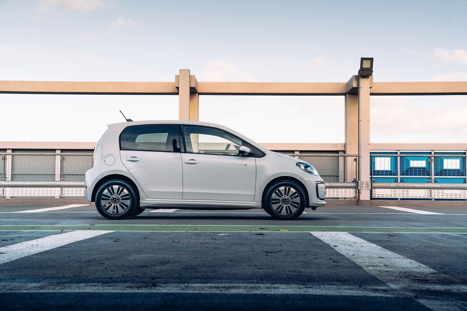 VOLKSWAGEN UP ELECTRIC HATCHBACK 60kW E-Up 32kWh 5dr Auto