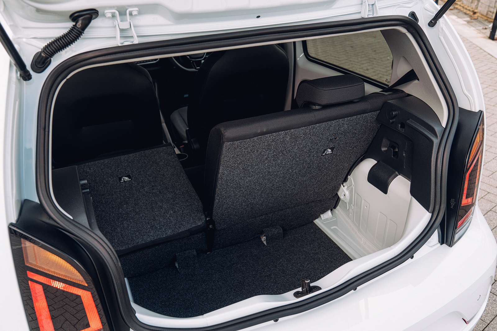 VOLKSWAGEN UP ELECTRIC HATCHBACK 60kW E-Up 32kWh 5dr Auto