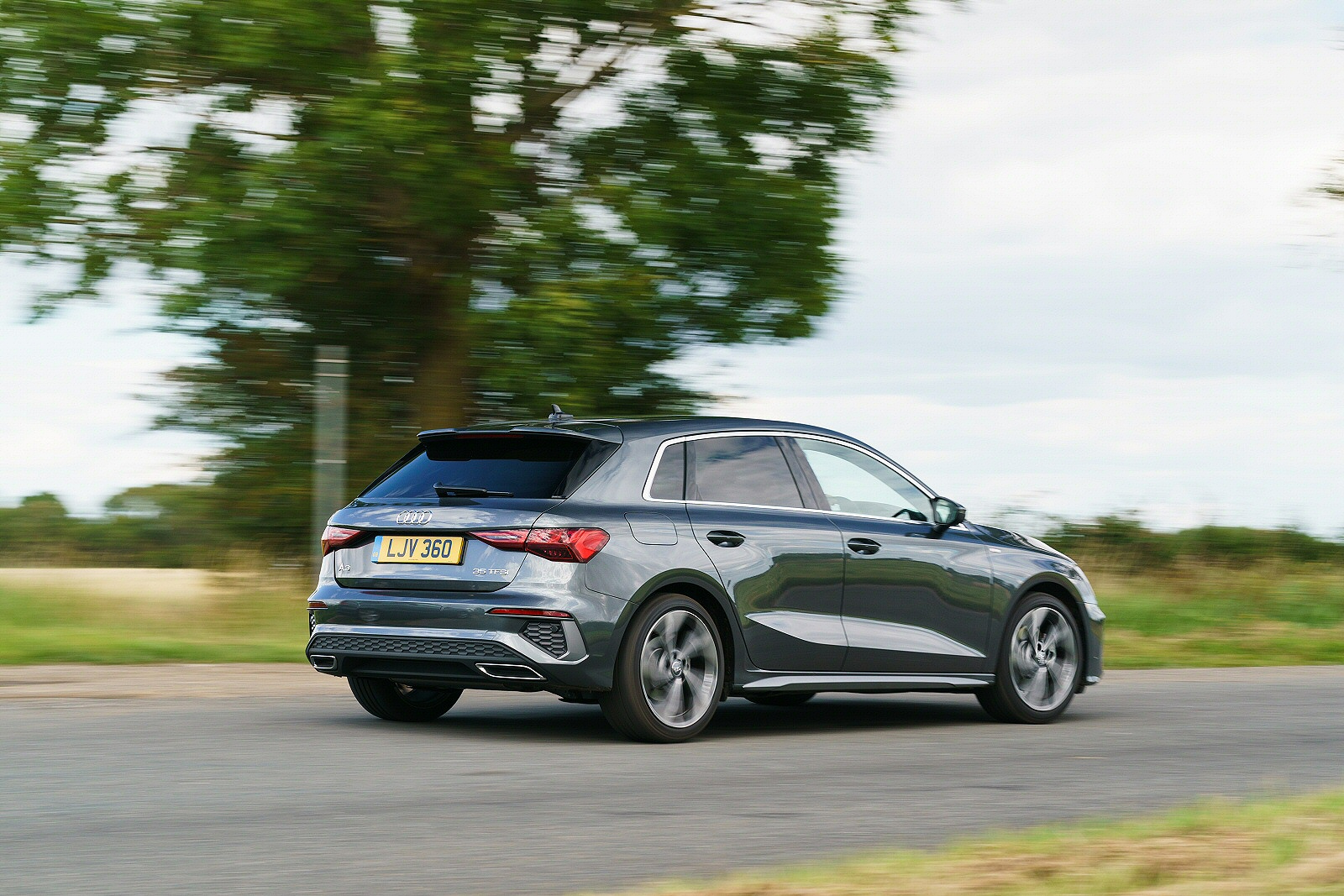Stafford Audi: A1 Sportback 30 Tfsi S Tronic Im Test! - gj7lveg