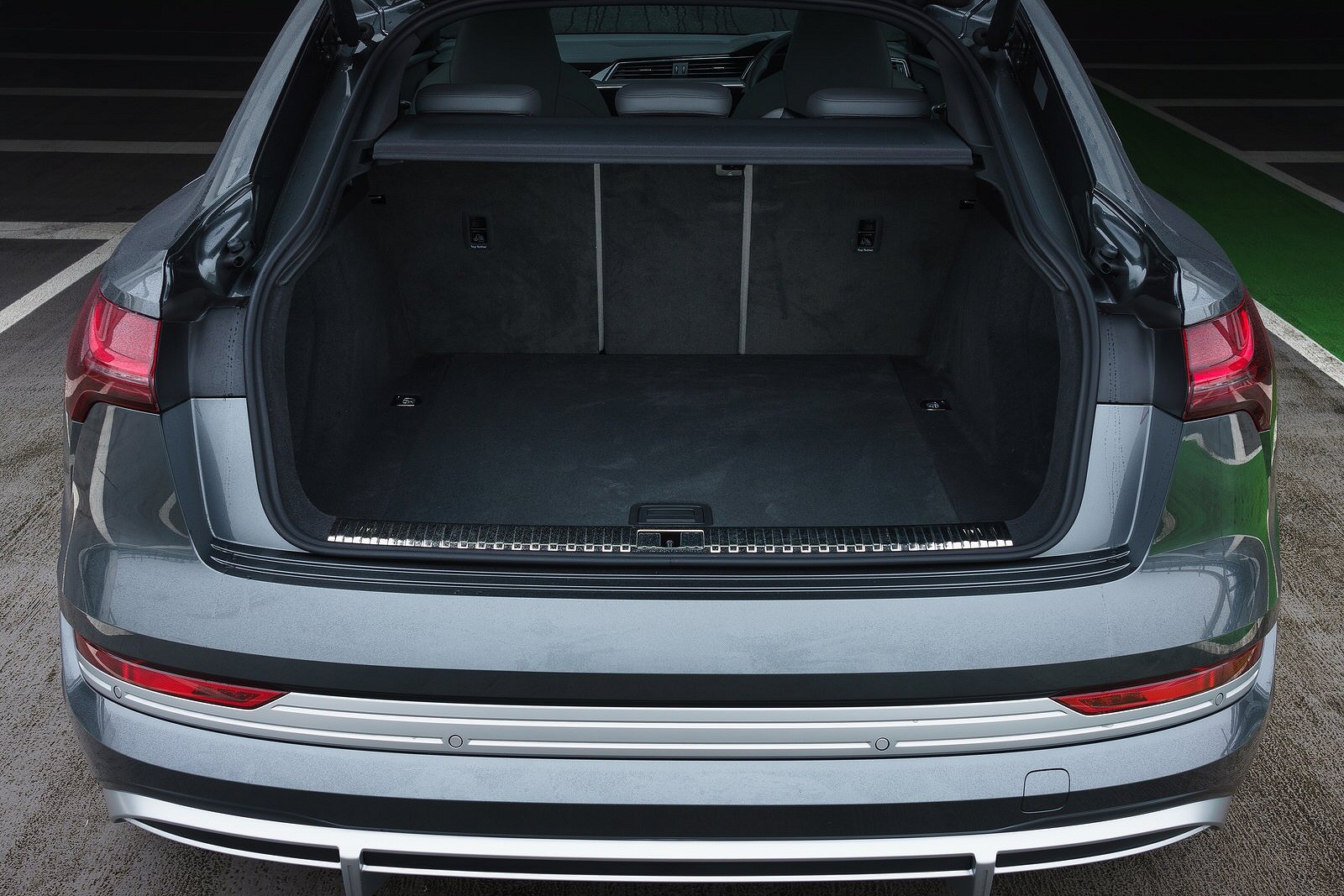 AUDI E-TRON SPORTBACK S Line 55 | 95 kWh [Comfort & Sound Pack + 22kW Charger]