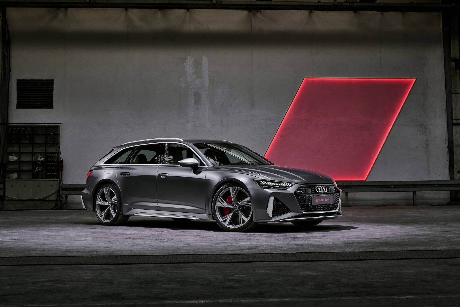 AUDI RS6 Electric Lease