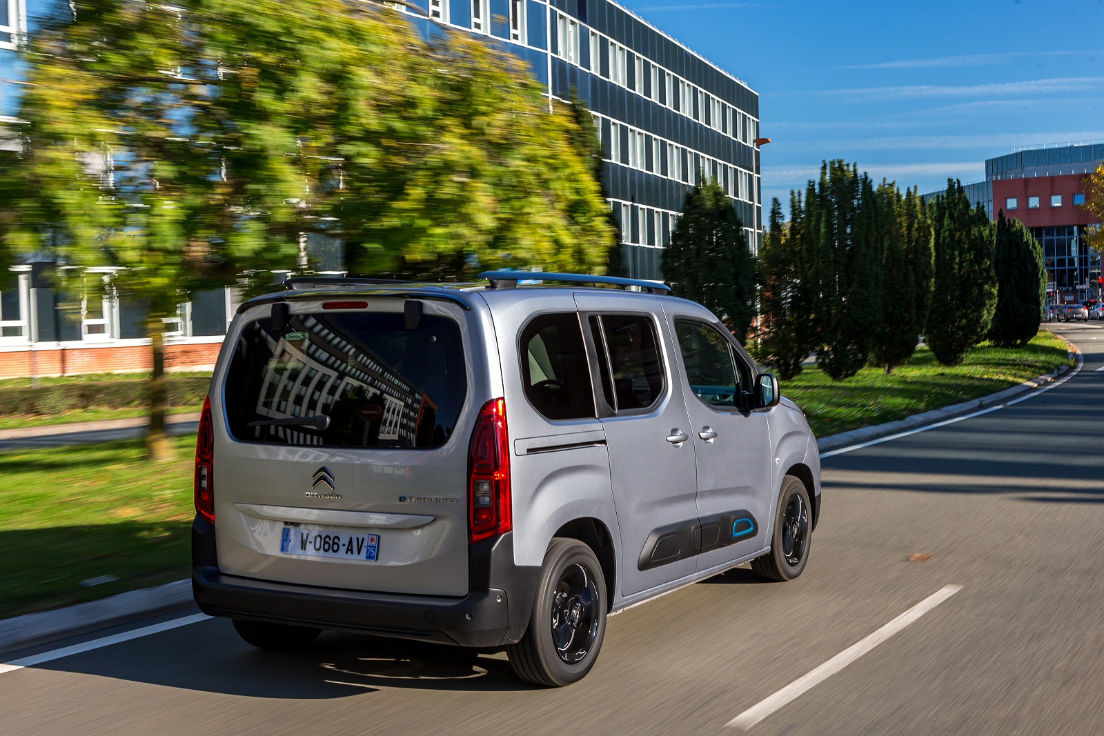 CITROEN E-BERLINGO ELECTRIC ESTATE 100kW Flair XTR XL 50kWh 5dr Auto [7 seat]