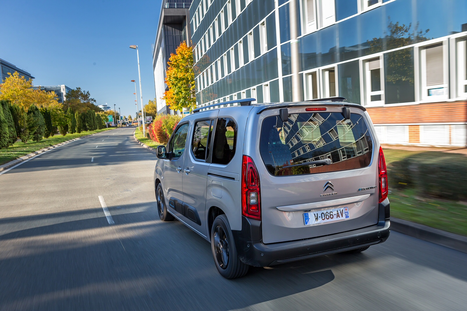 CITROEN E-BERLINGO ELECTRIC ESTATE 100kW Flair XTR XL 50kWh 5dr Auto [7 seat]