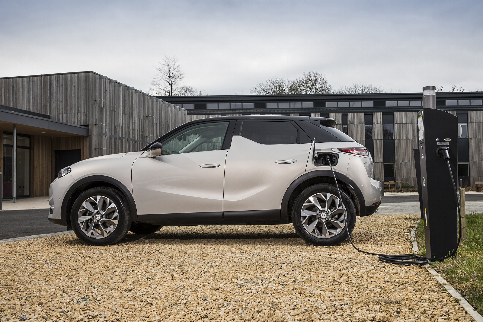 DS DS 3 ELECTRIC CROSSBACK HATCHBACK 100kW E-TENSE Ultra Prestige 50kWh 5dr Auto
