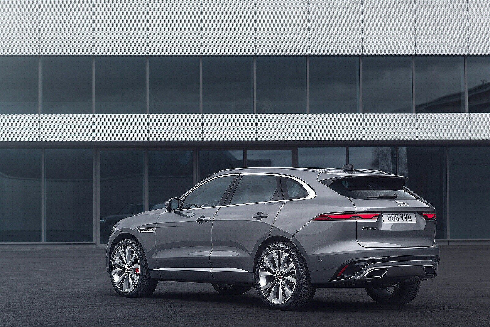 JAGUAR FPACE DIESEL ESTATE 3.0 D300 RDynamic SE 5dr Auto AWD Lease Deals OSV