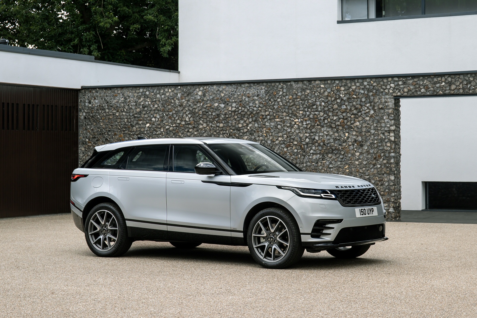 LAND ROVER