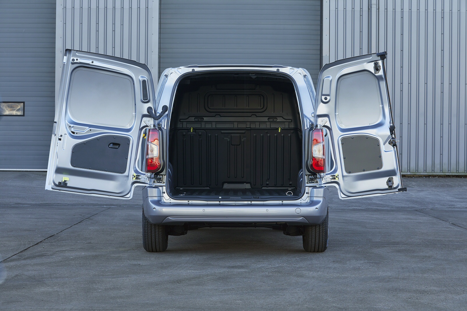 PEUGEOT PARTNER LONG DIESEL 950 1.5 BlueHDi 100 Professional Premium + Van
