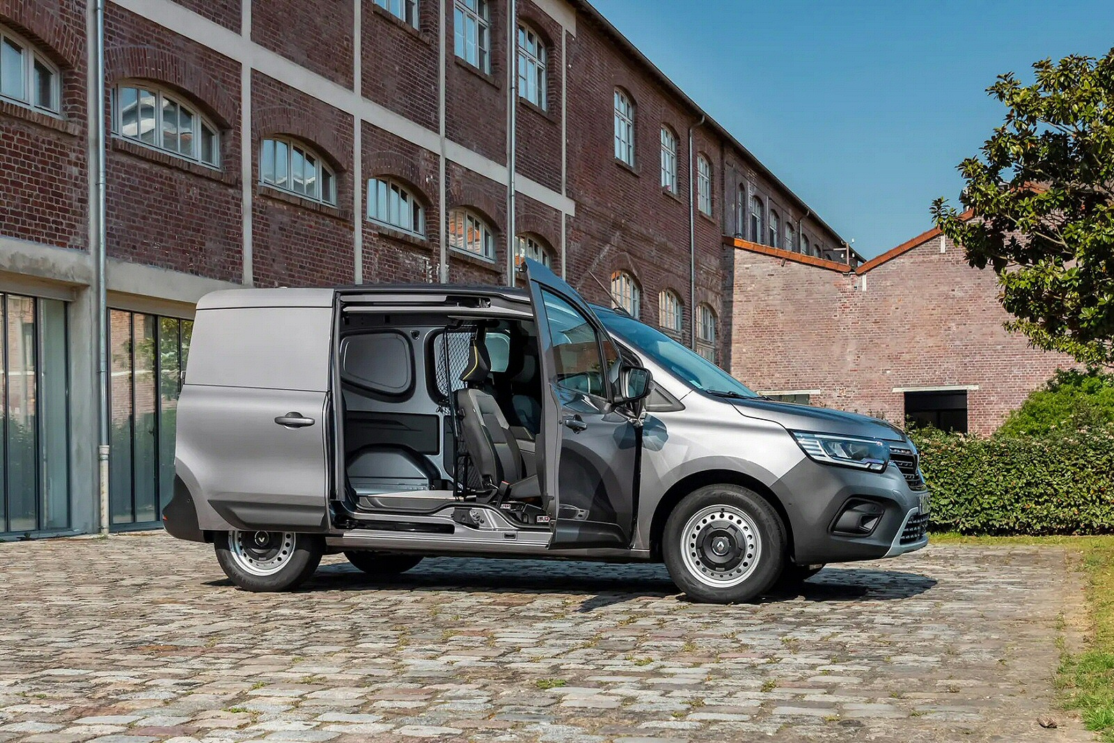 RENAULT KANGOO L2 E-TECH LL21 90kW 44kWh Start Van Auto