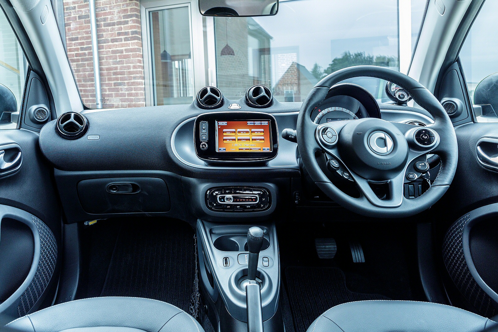 SMART FORTWO ELECTRIC CABRIO 60kW EQ Exclusive 17kWh 2dr Auto [22kWCh]