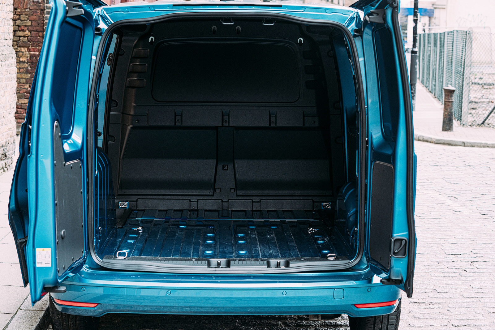 Volkswagen CADDY CARGO C20 DIESEL 2.0 TDI 102PS Commerce Pro Van