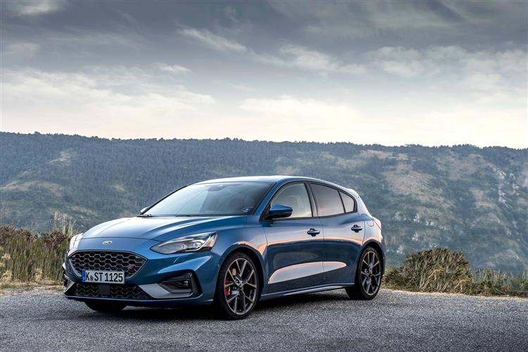 New Ford Focus ST (2019 - 2021) review
