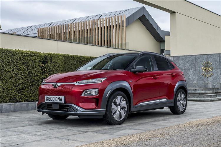 Hyundai kona electric hatchback 150kw deals premium