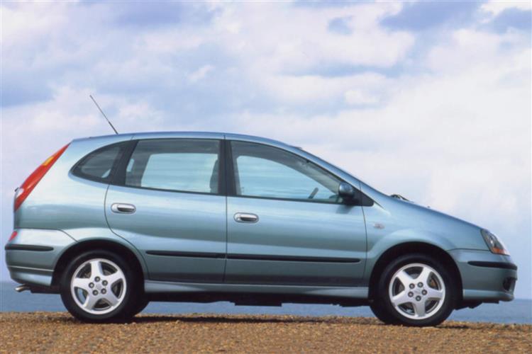 New Nissan Almera Tino (2000 - 2006) review