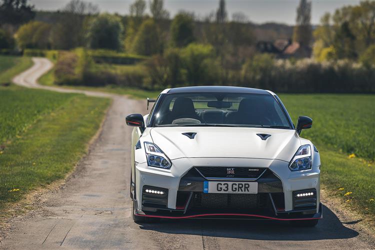 New Nissan GT-R NISMO (2020 - 2022) review