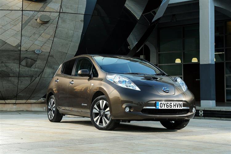 New Nissan LEAF (2013 - 2017) review