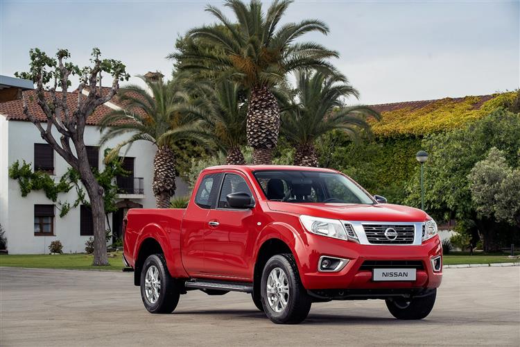 NISSAN NAVARA Double Cab Pick Up N-Connecta 2.3dCi 190 TT 4WD
