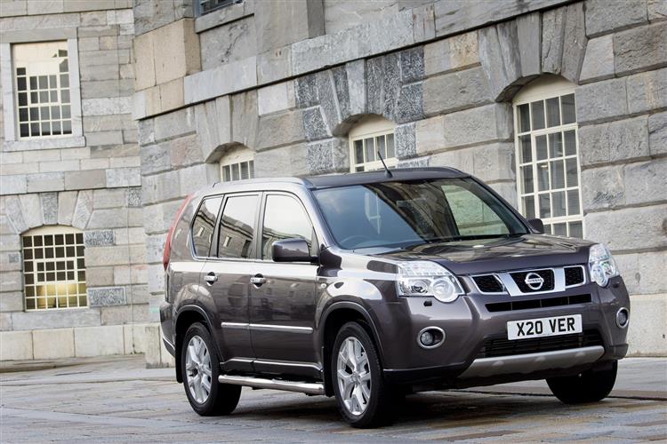 New Nissan X-TRAIL (2011 - 2013) review