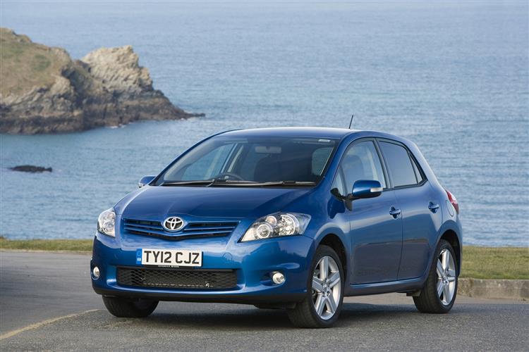 Toyota Auris (2013) review