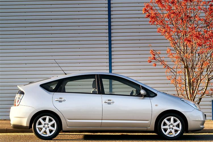 New Toyota Prius [XW20] (2003 - 2009) review