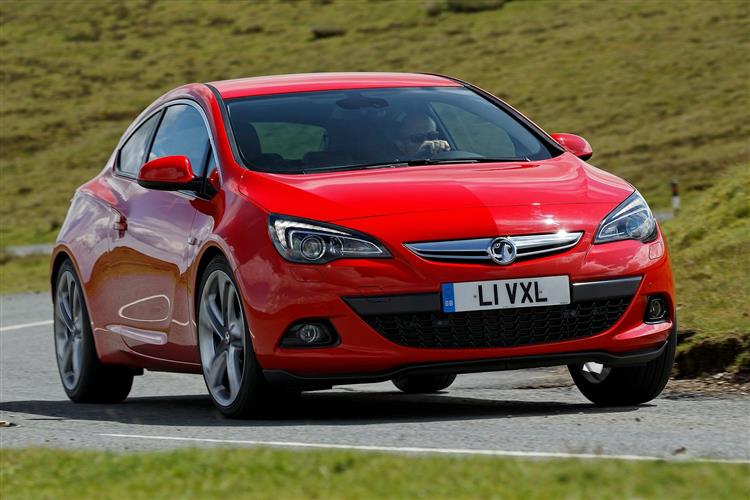 New Vauxhall Astra GTC (2011 - 2015) review