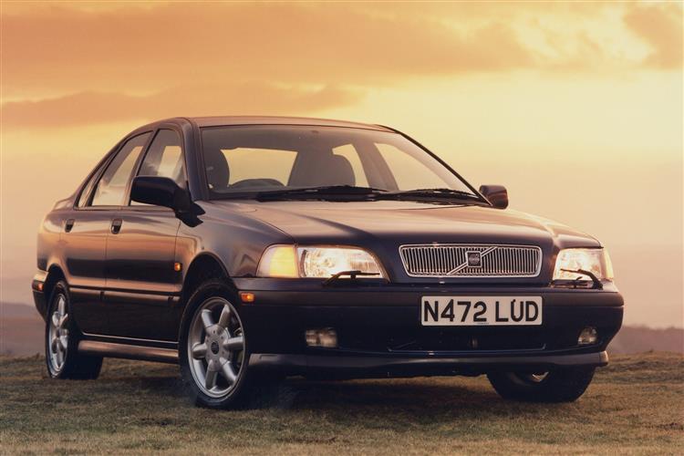 New Volvo S40 (1996 - 2004) review