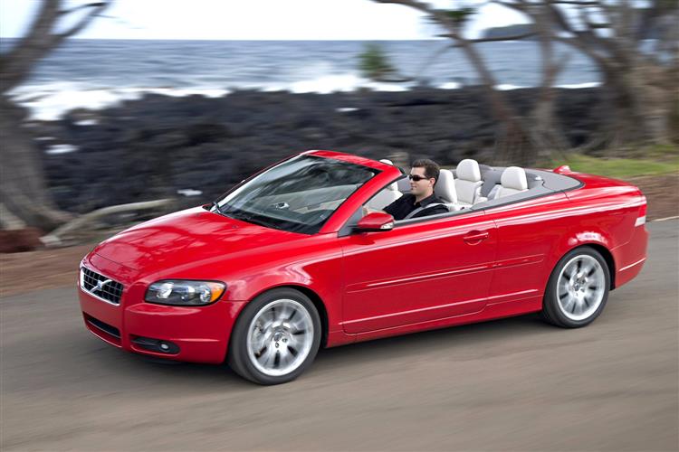 New Volvo C70 (2006 - 2009) review
