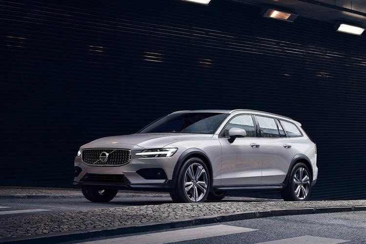 New Volvo V60 Cross Country (2019 - 2023) review