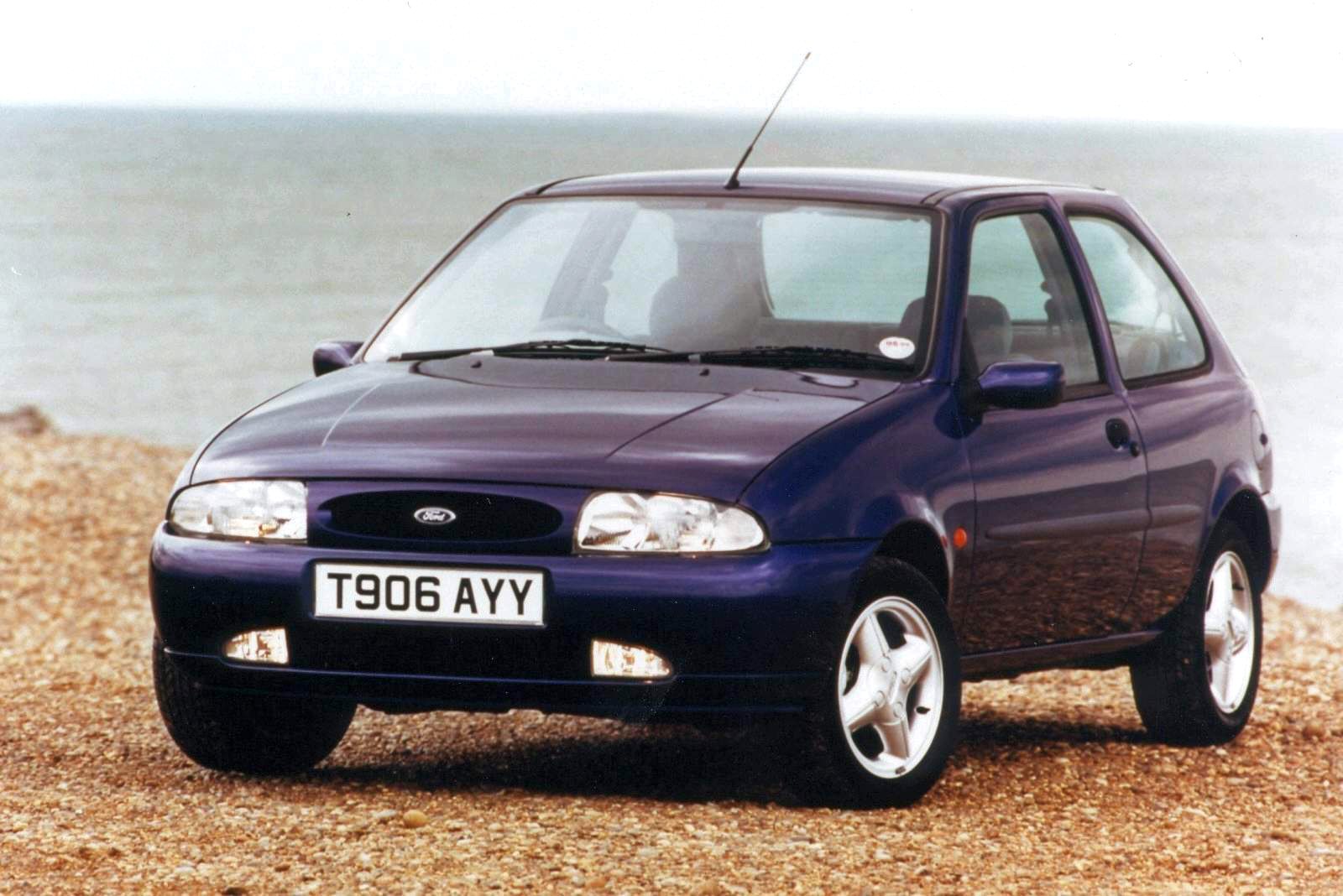 ONE N' ONLY Fiesta　×４ Ford Fiesta 1.1 CLX 49hp 1995 (Orifineel-NL), JZ-RG-04