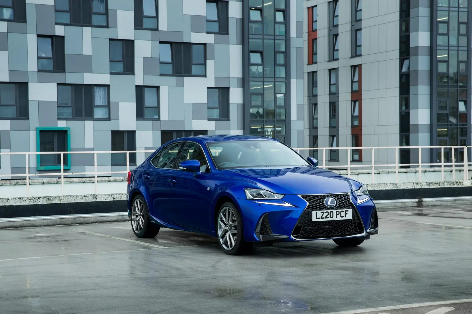 Used Lexus IS (2017 - 2020) + Guide - Image 1