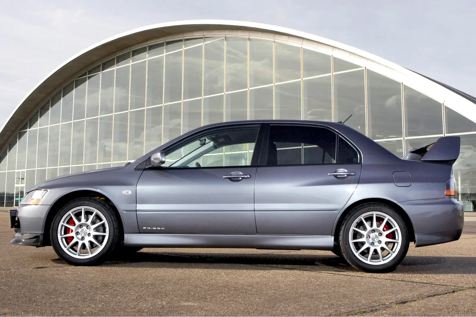 Used Mitsubishi Lancer EVO IX (2005 - 2008) + Guide - Image 1