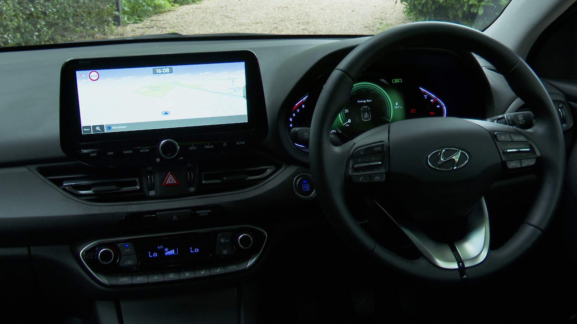 Hyundai i30 Fastback 1.0 T-GDI specs, performance data 