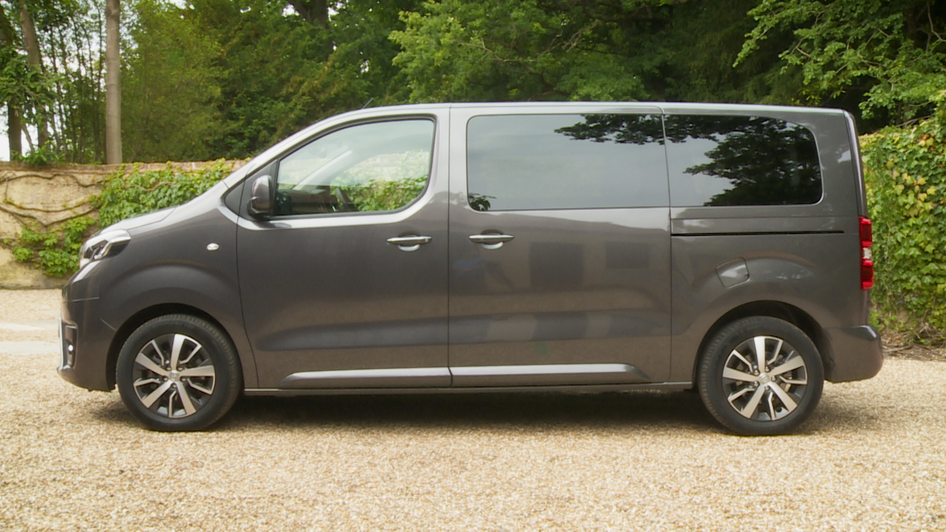 Sparen Sie Strom & Geld: Toyota Proace City Verso Electric - 6kqf04i