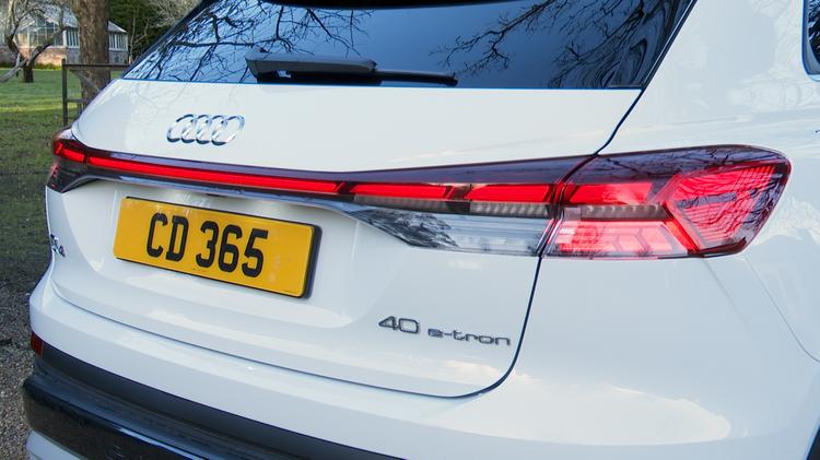 Audi Q4 E-TRON ESTATE 150kW 40 82kWh S Line 5dr Auto Leasing Deals UK