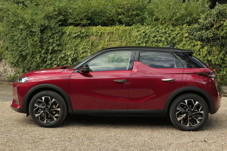 New DS 3 CROSSBACK E-TENSE Offers
