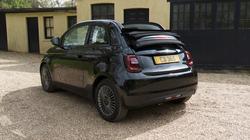 FIAT 500 87kW Red 42kWh 2dr Auto