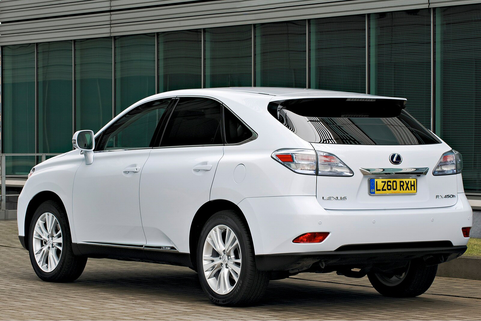 ‘MORE POWER TO YOU’ Lexus RX 450h (2009 2012) Range